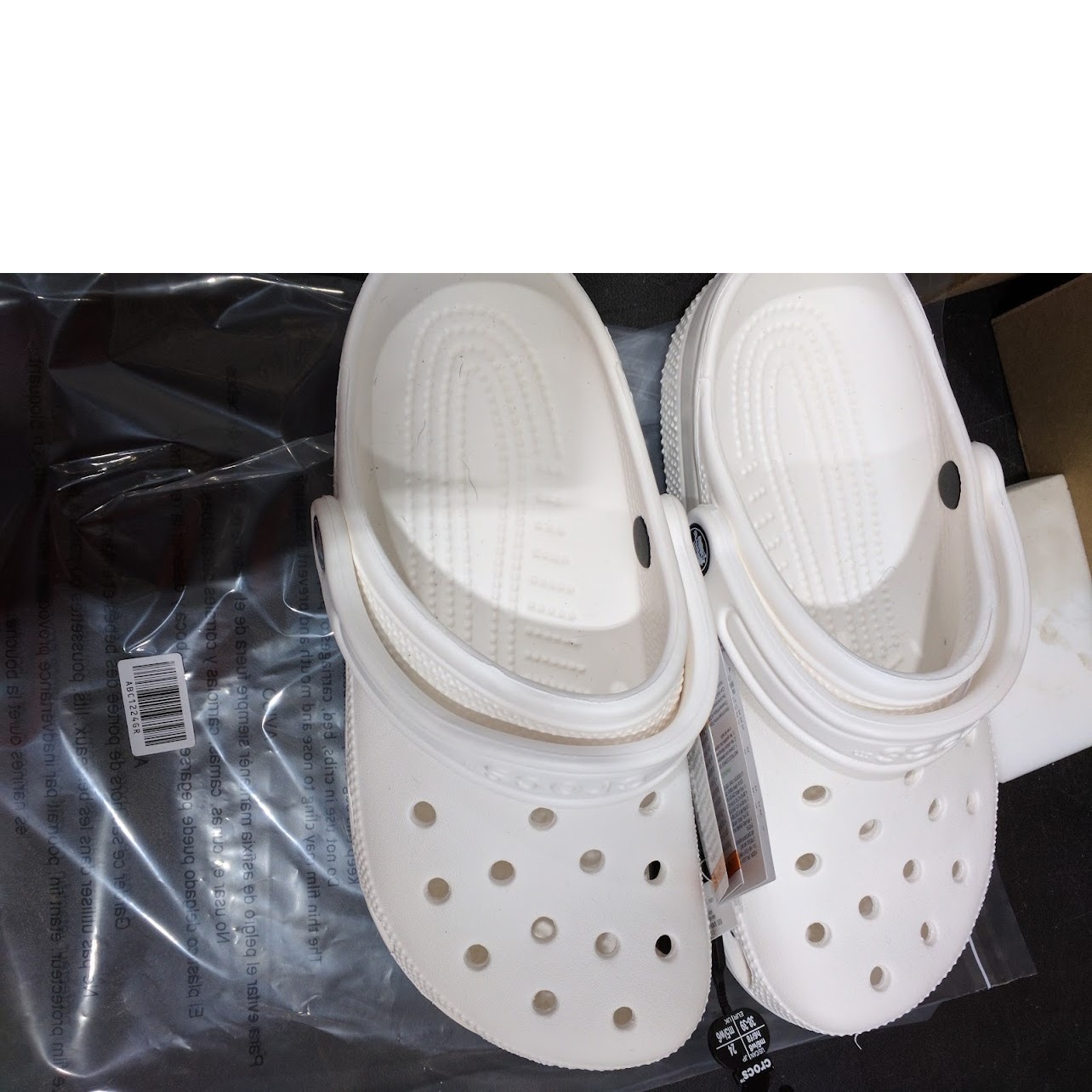 Crocs UnisexAdult Classic Clogs White M6 W8